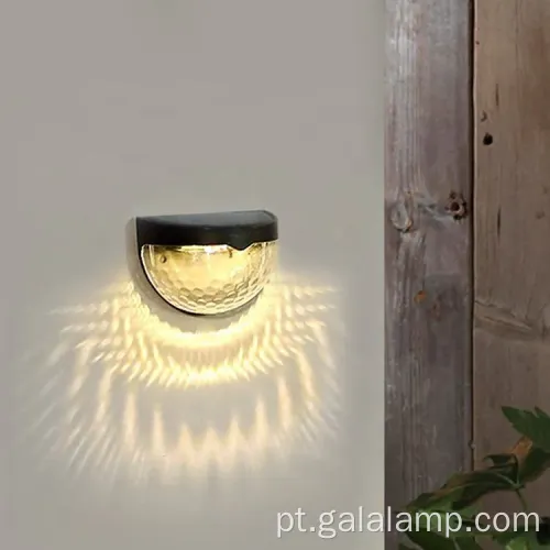 Luz de parede LED à prova d'água movida a energia solar